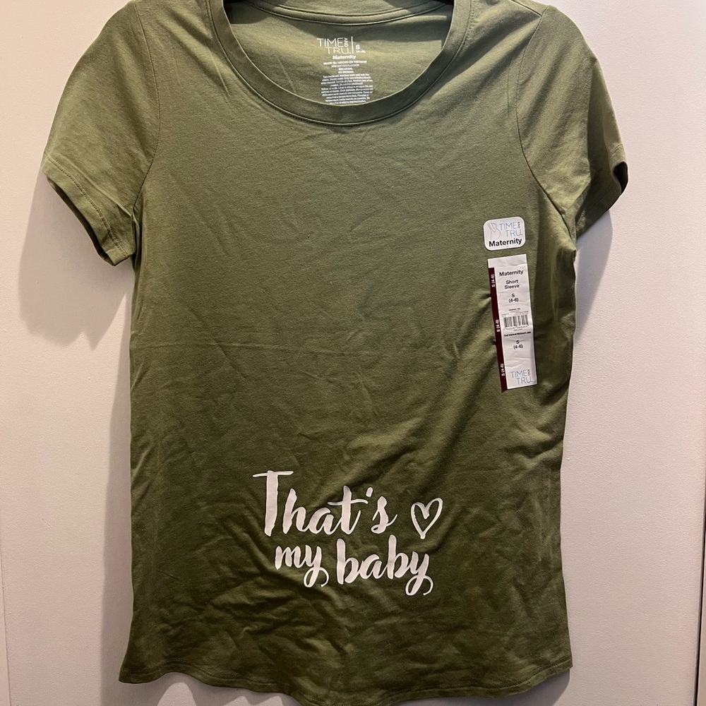 Time and Tru Women’s Maternity Graphic Tee with Short Sleeves